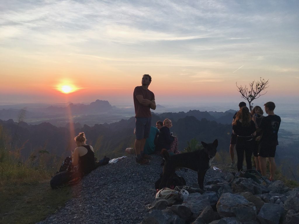 Mount Zwegabin Sonnenaufgang